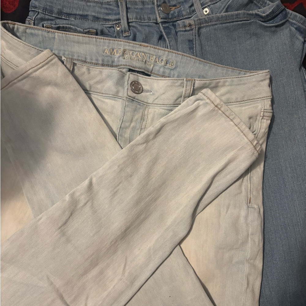 American Eagle/Levi Jeans 2 pair size 10-12
